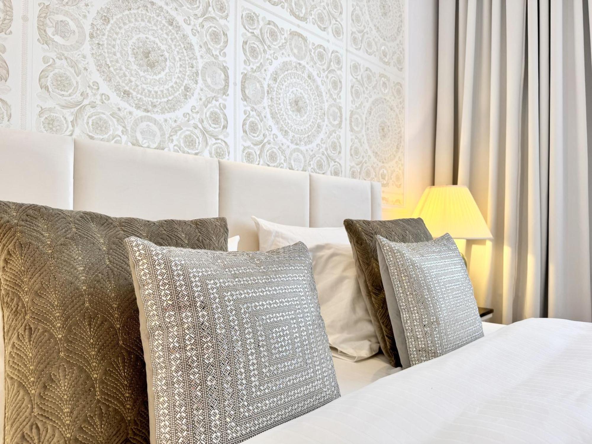 Mondrian Luxury Suites & Apartments Old Town 华沙 外观 照片