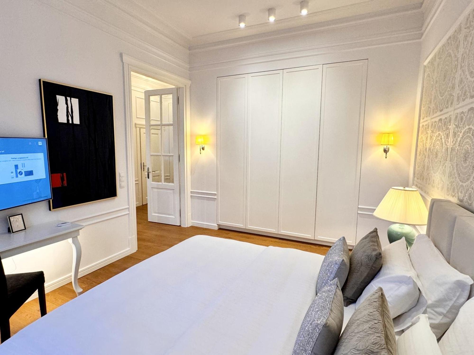 Mondrian Luxury Suites & Apartments Old Town 华沙 外观 照片